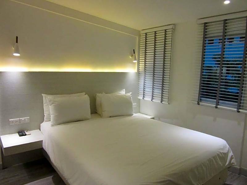 Urban House Hotell Bangkok Exteriör bild